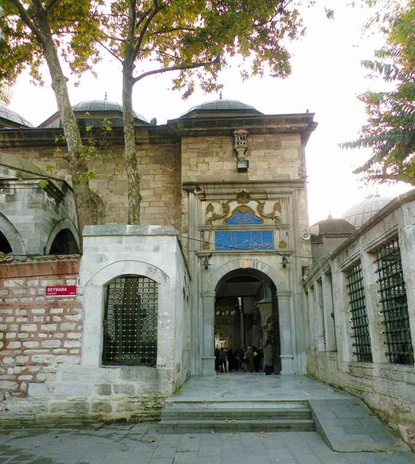 Eyub sultan cami girisi